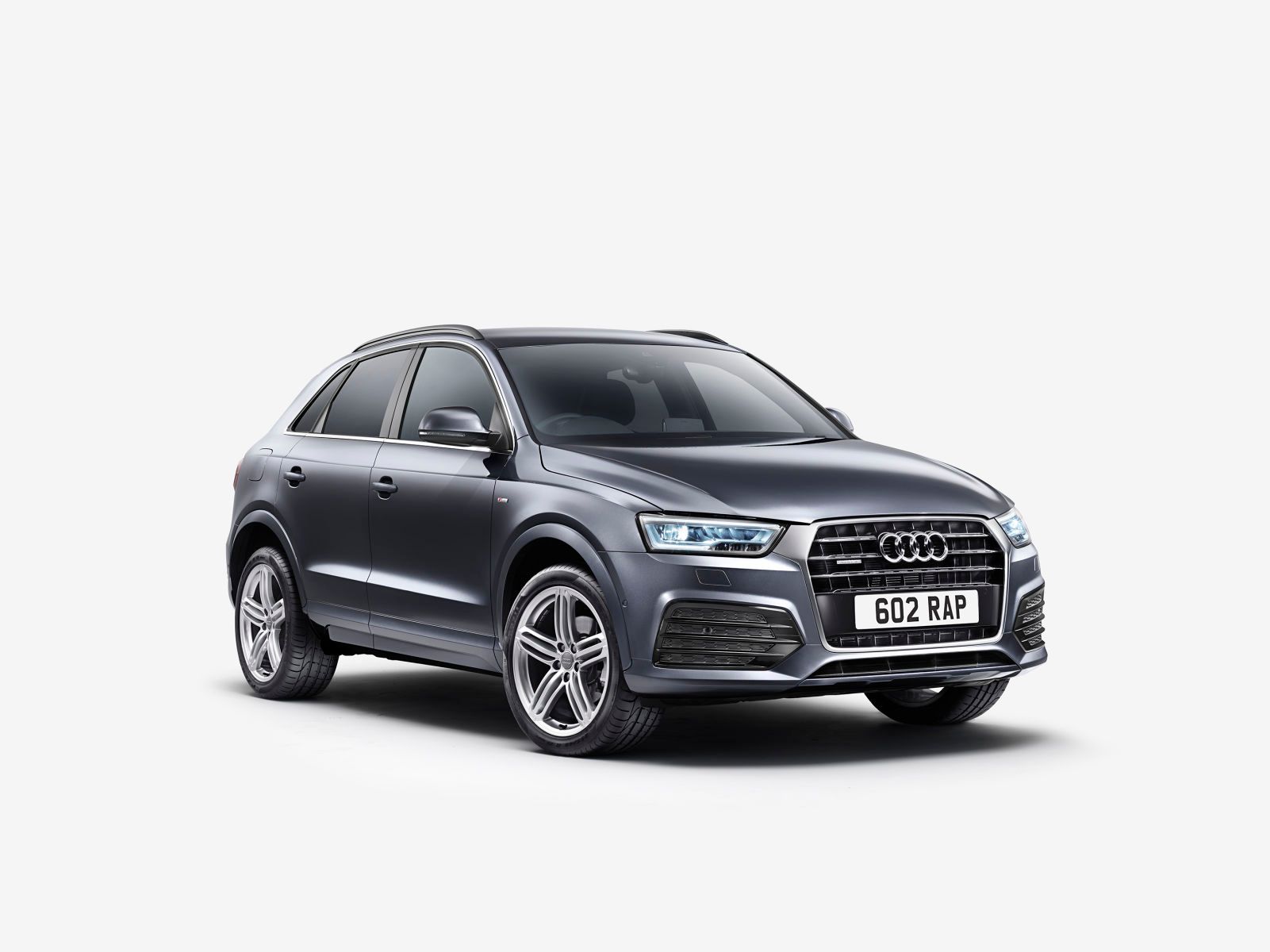 1audi_q3_v1