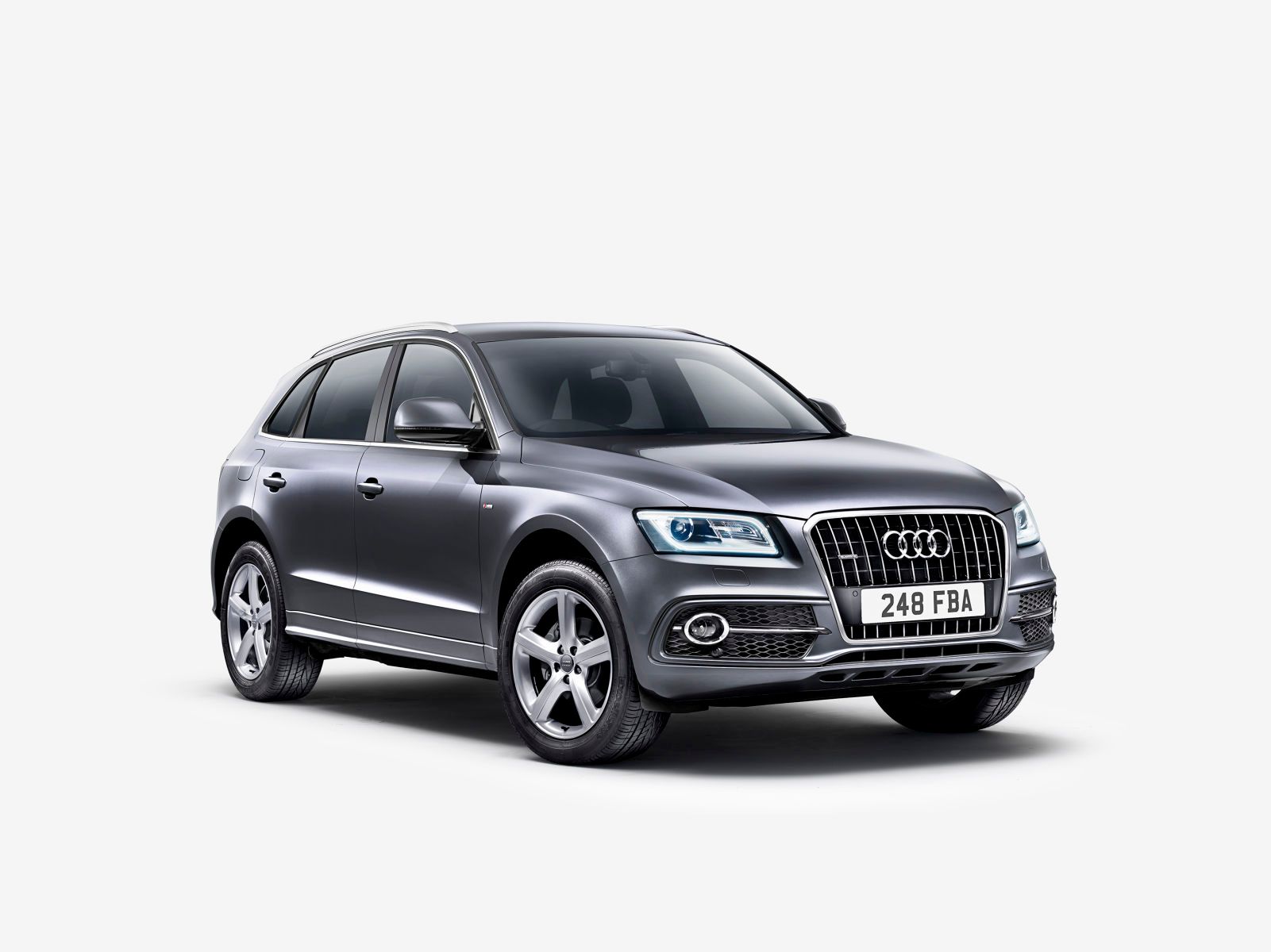 1audi_q5_v1