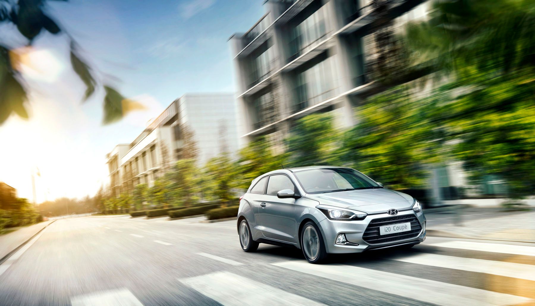 1hyundai_i20_intro_01g