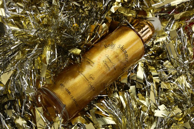 Body Shimmer Oil_ 2024_3833.jpg