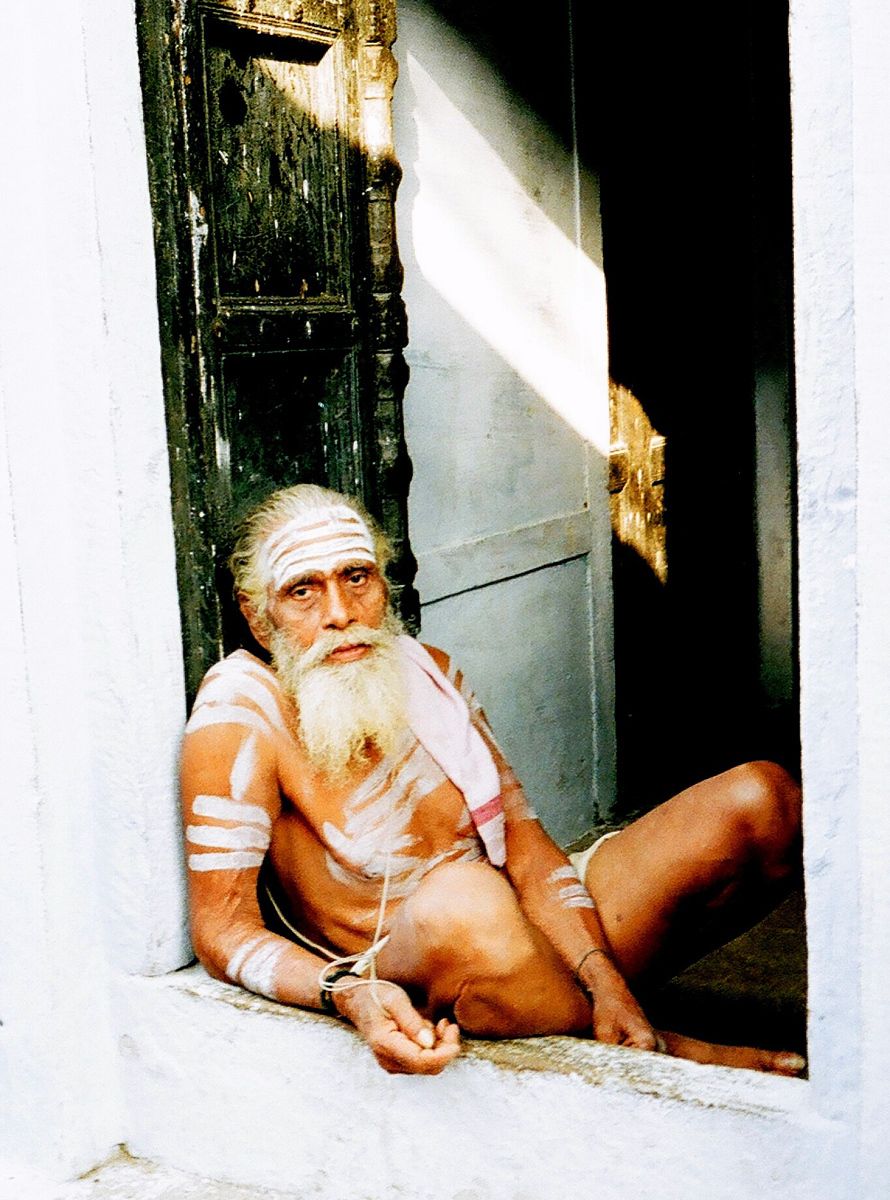 1varanasi_sadhu