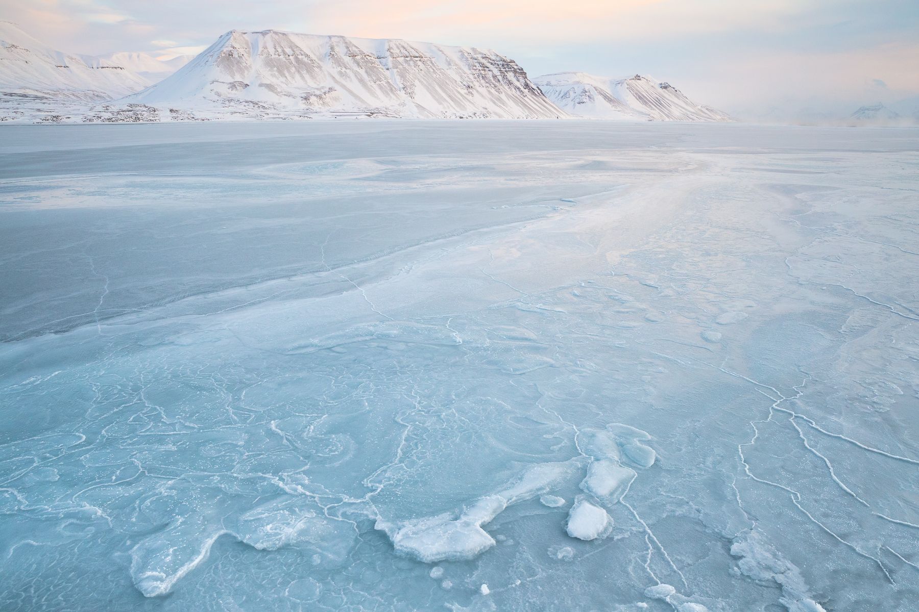 Svalbard-Winter-1.jpg