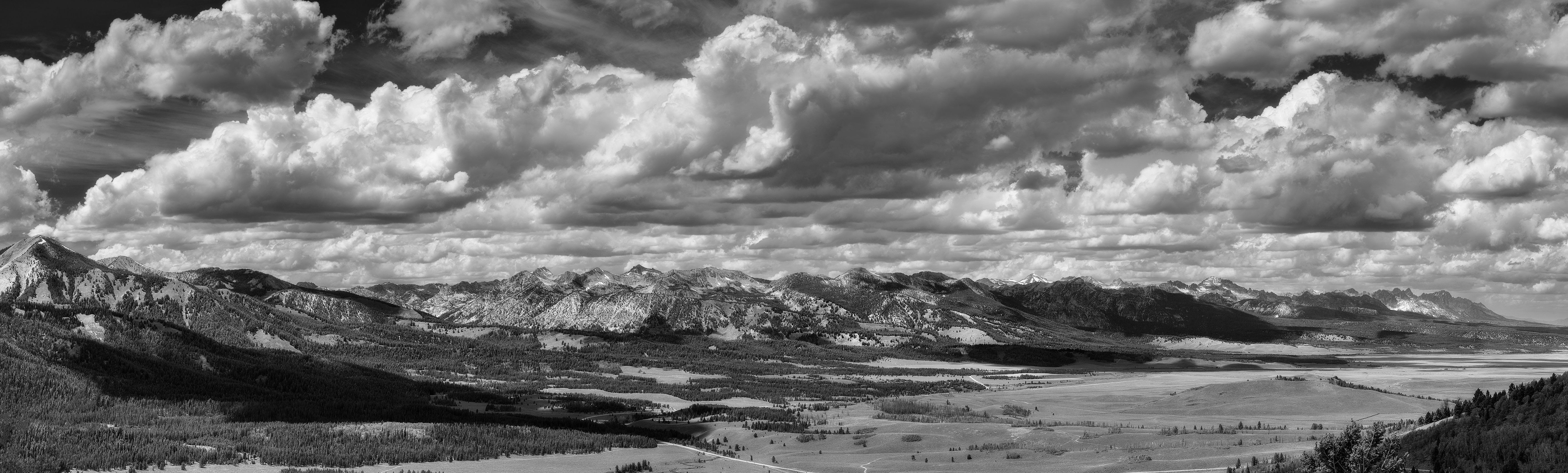 _H_04242-Pano-SUMMIT_bw.jpg