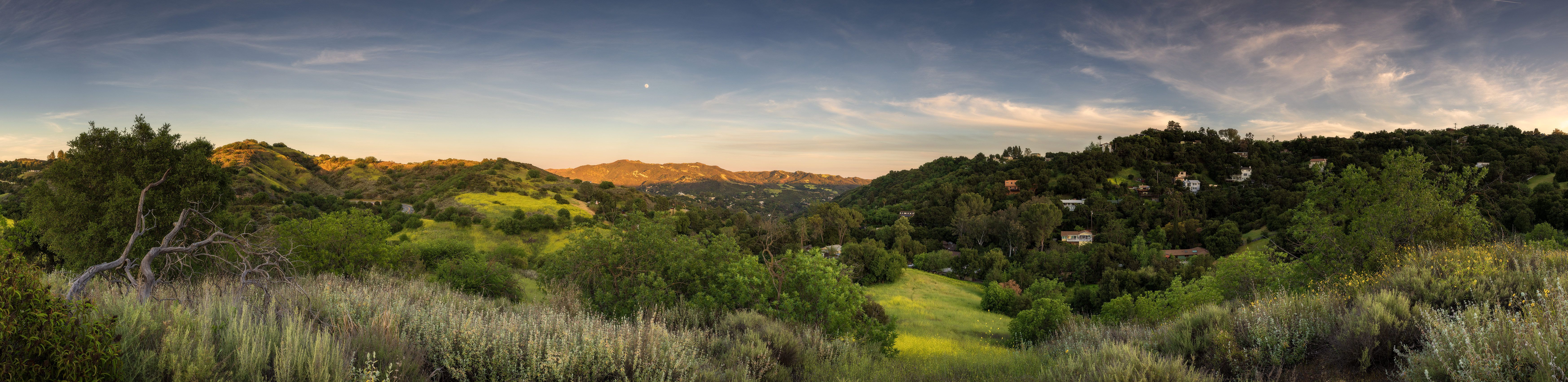 _MG_5418-Pano-Moonrise-1-HERO.jpg