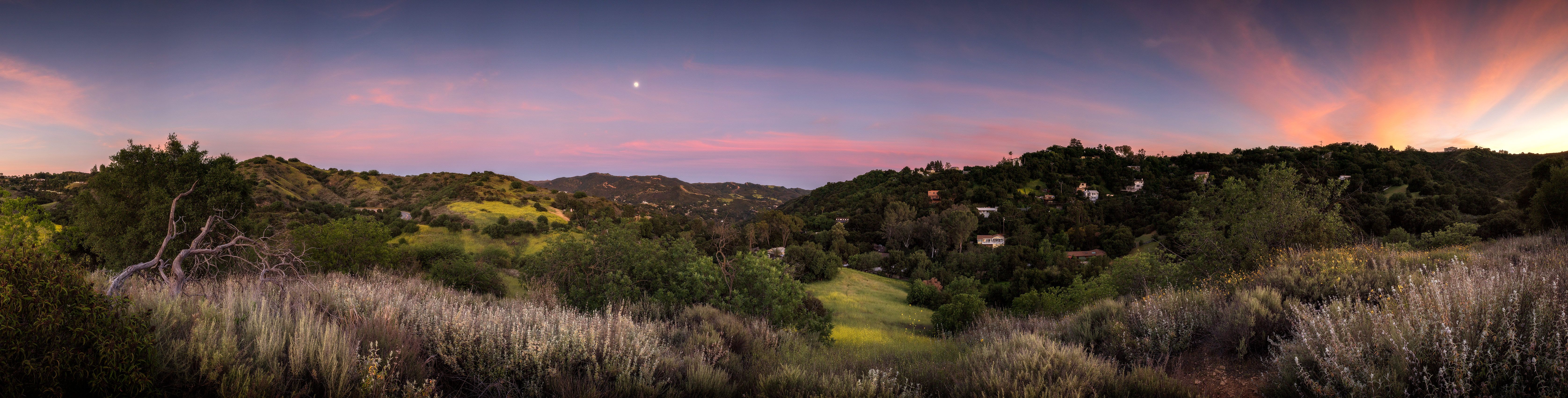 _MG_5519-Pano-Moonrise-1-unfinished.jpg