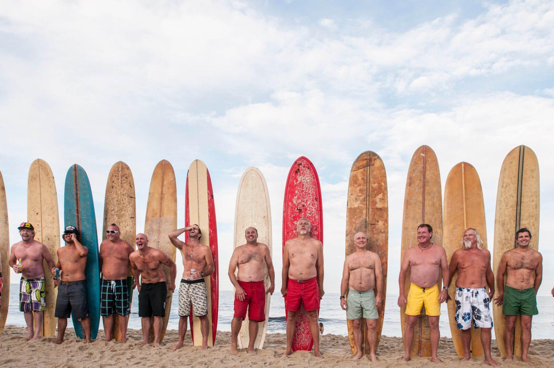 25_1surfers_group.jpg