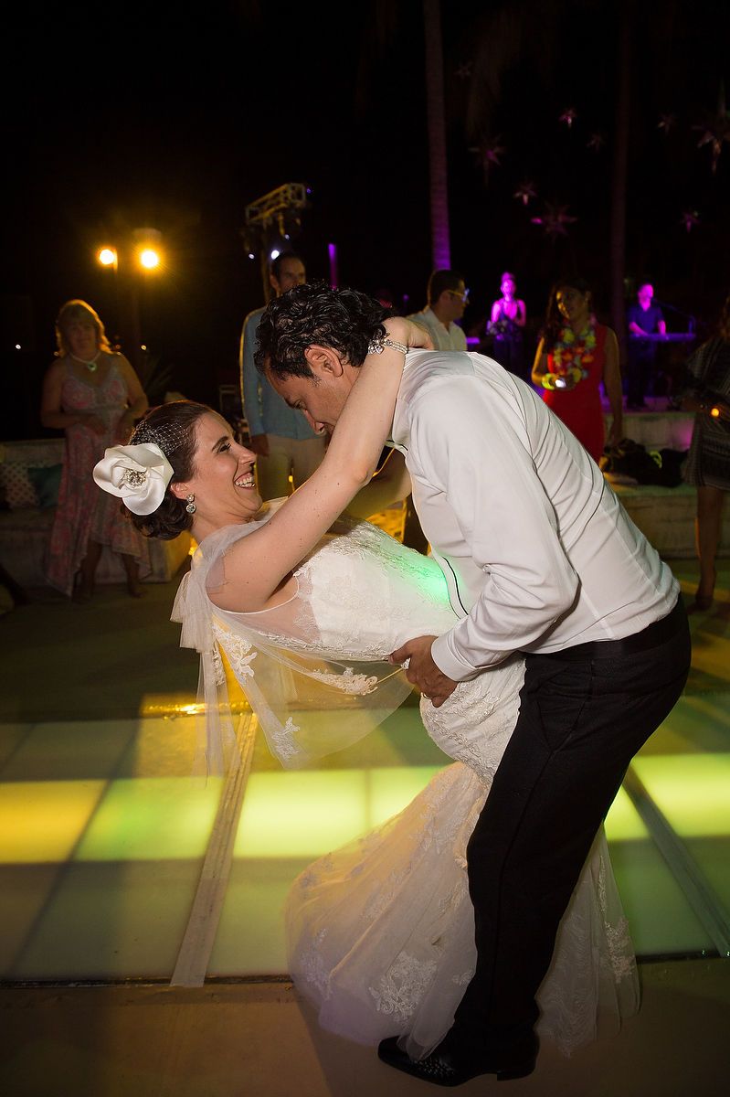 1r2014_03_28_emmaandenrique_721