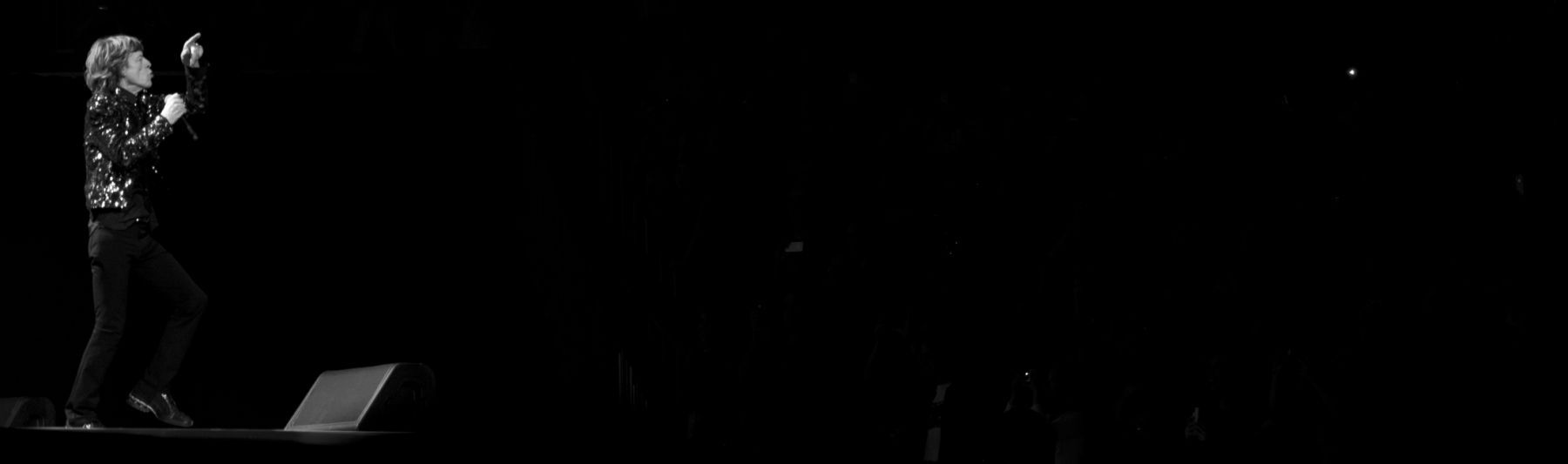 1r120812_rolling_stones_at_barclayspm296