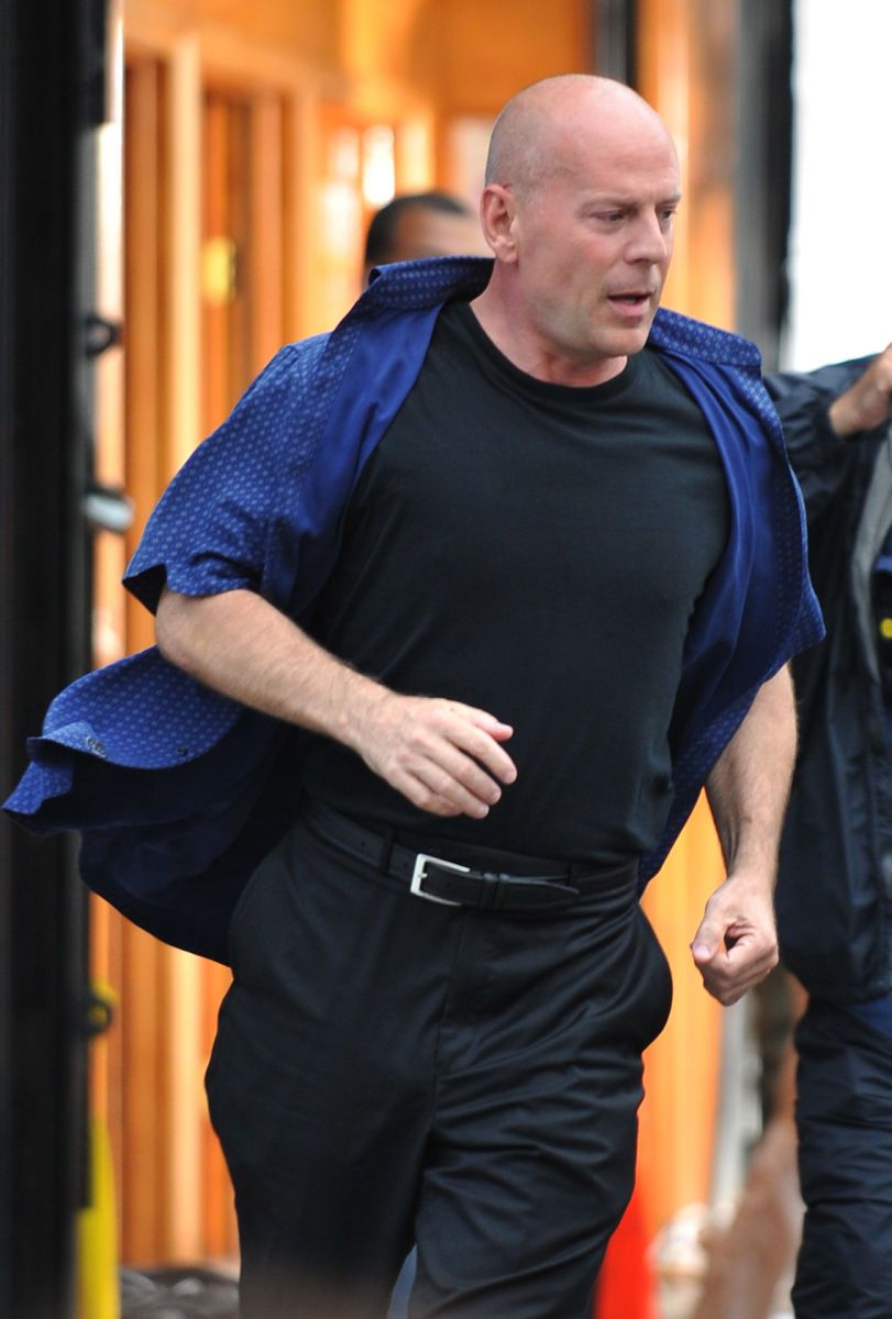 BRUCE WILLIS