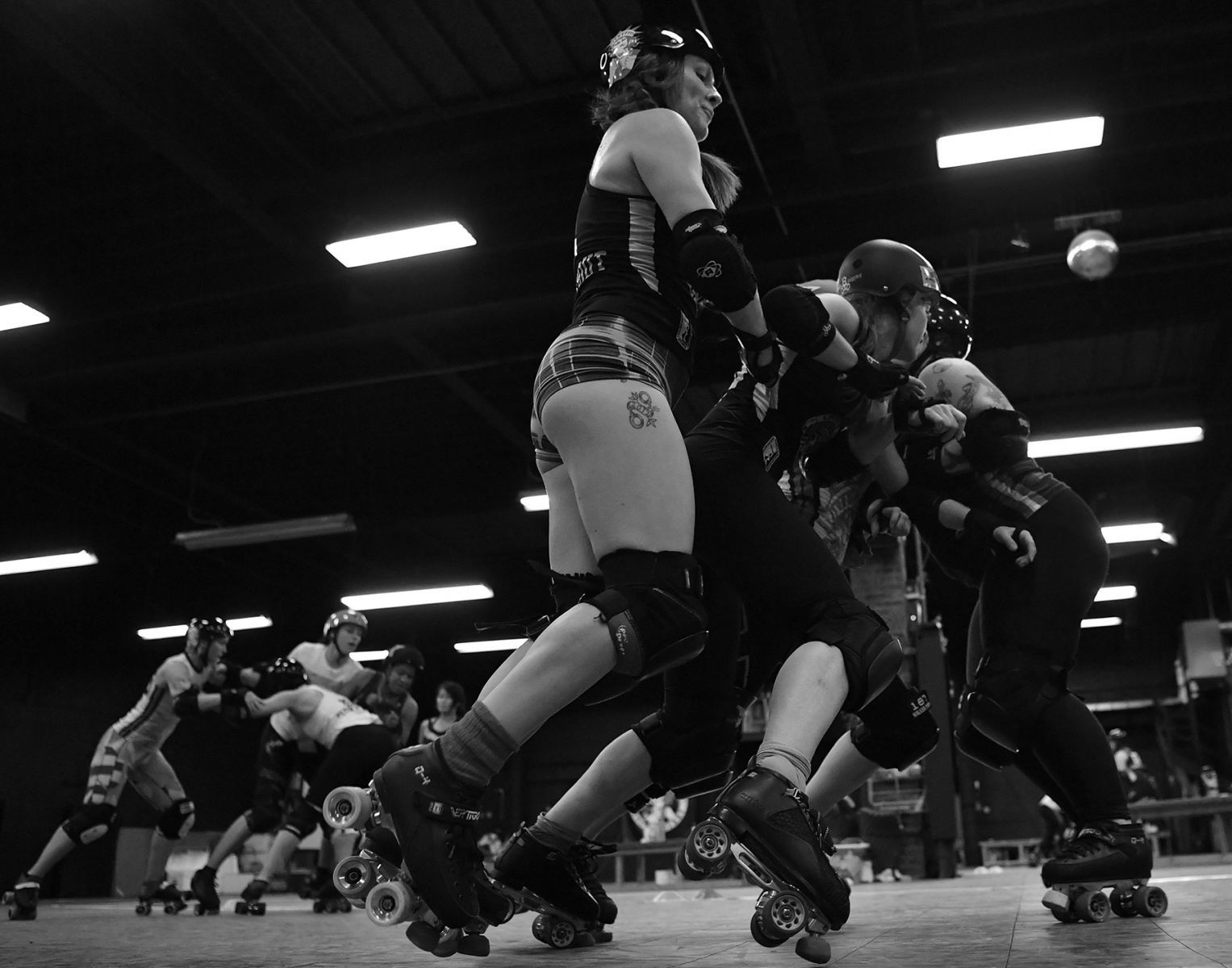 1r110116_gotham_girls_roller_derbypm0803
