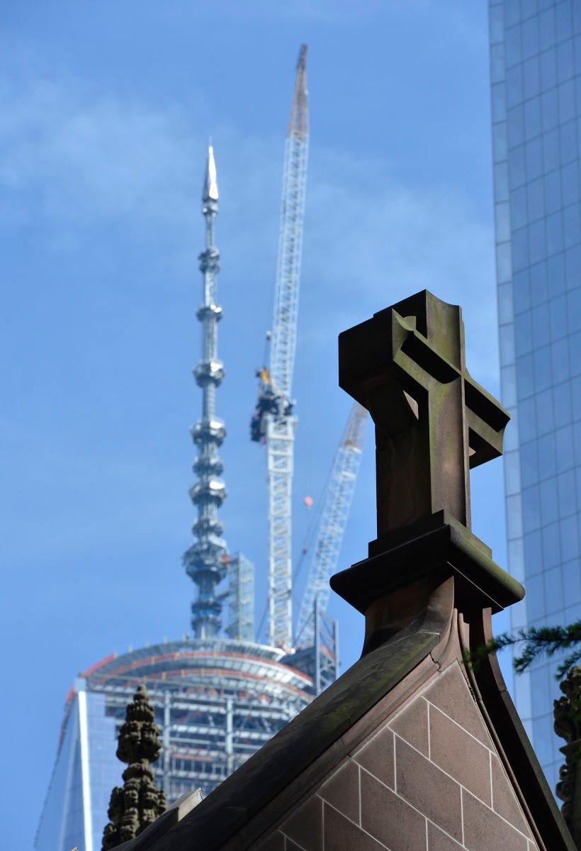 One WTC spire installed.