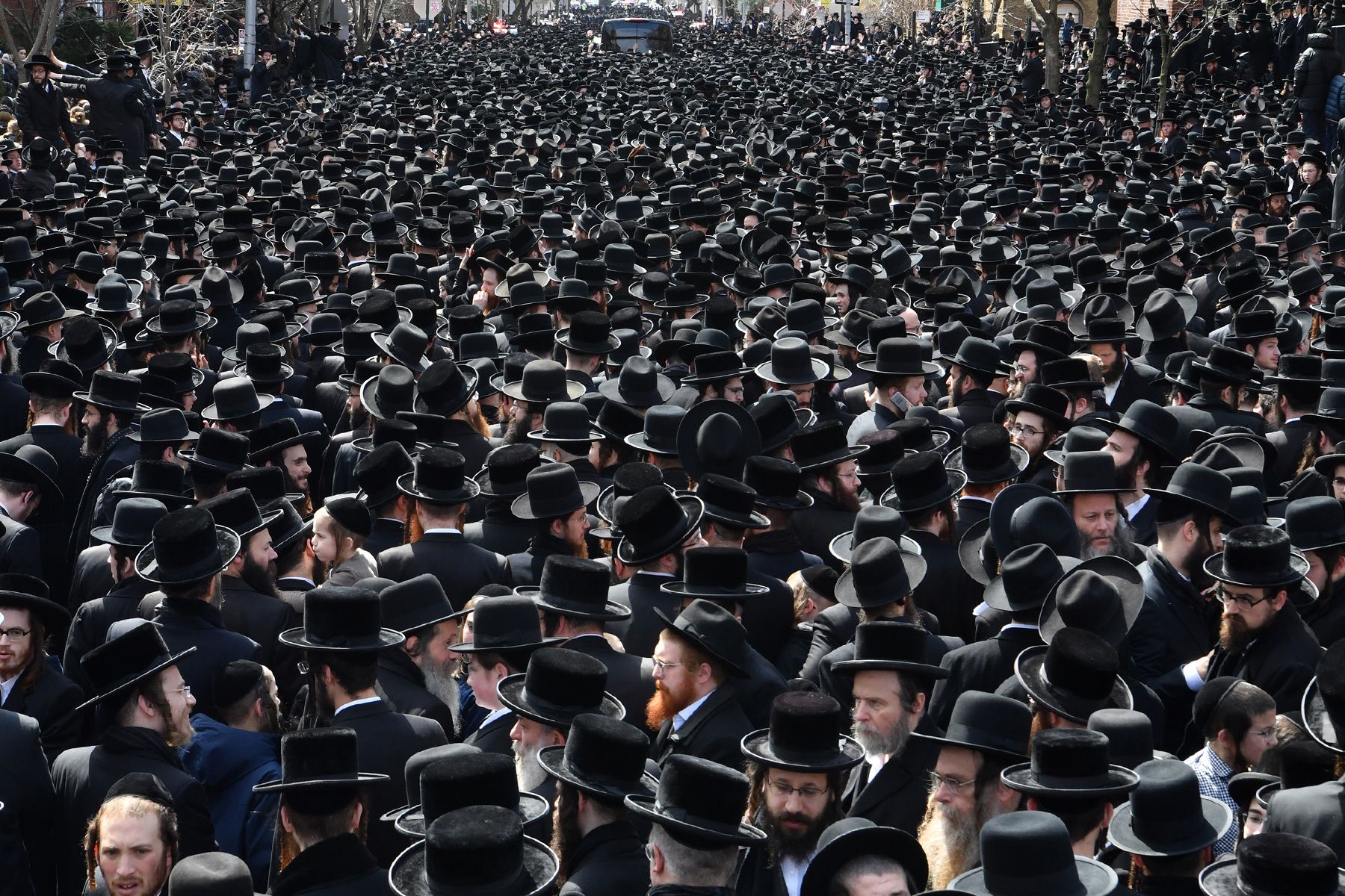 040219 Funeral for Rabbe Yisroel Avorhom Portugal PM005.JPG