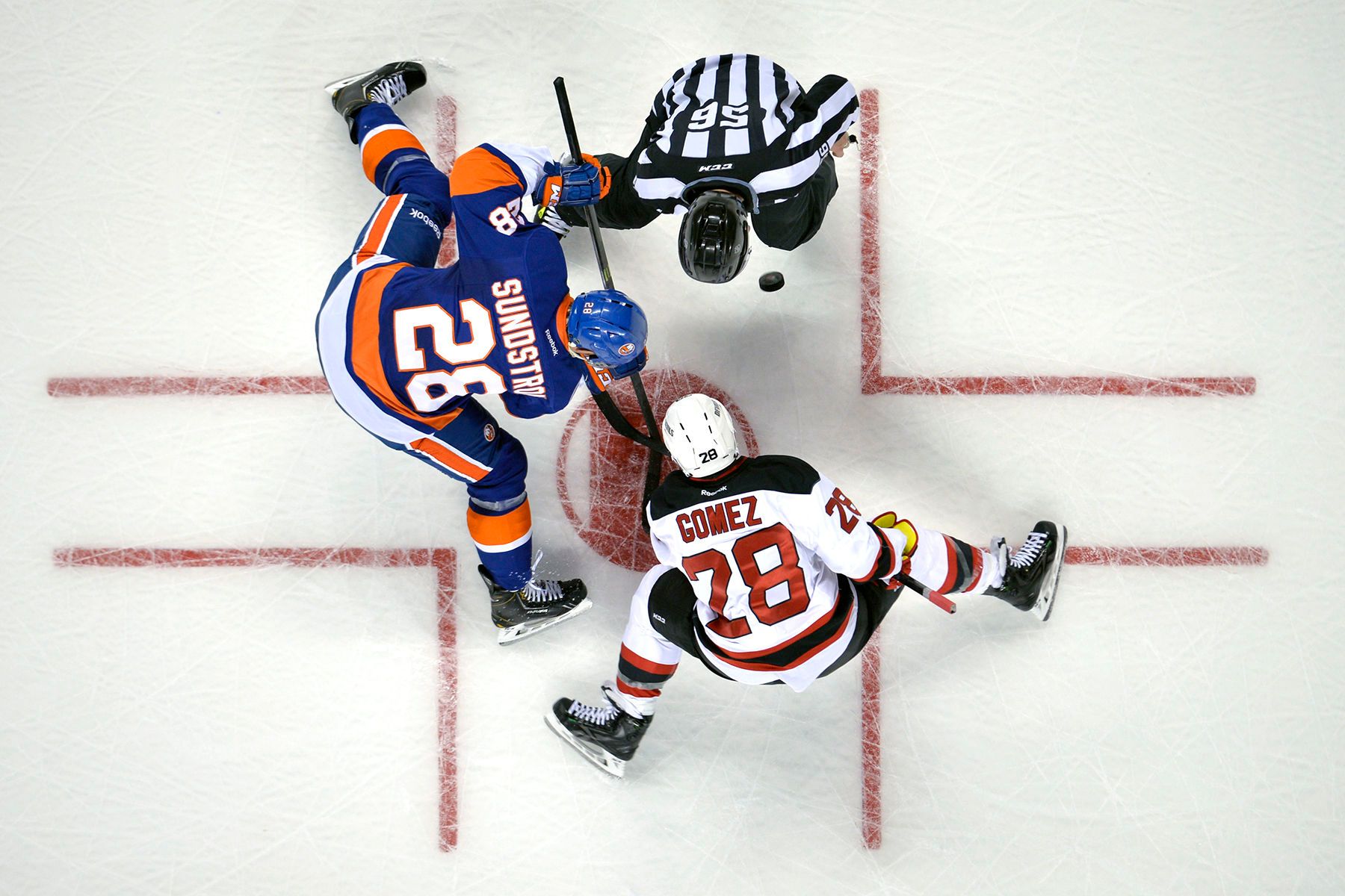 NEW YORK ISLANDERS vs. NEW JERSEY DEVILS