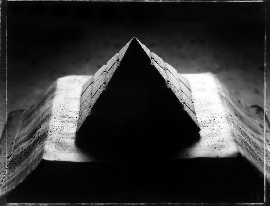 1pyramid_book