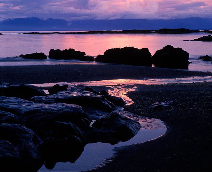 VOLCANIC BLACK SAND BEACH, FRED'S CREEK, 1988