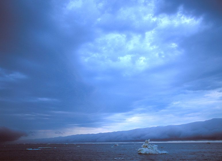 20" x 24" / $1,50024" x 30" / $2,25030" x 40" / $3,500The signed, limited edition of 33, includes all of the above sizes. Print will be shipped directly to client's framer. 1335_nwp_645_4k_8b