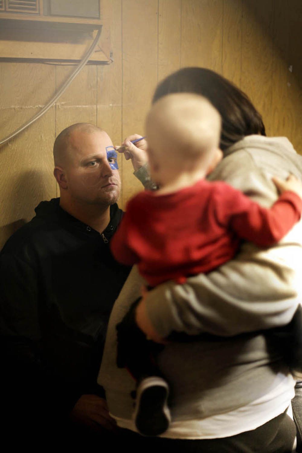 102_sullivan_wrestling_01