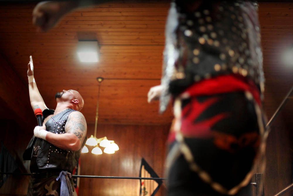 102_sullivan_wrestling_13