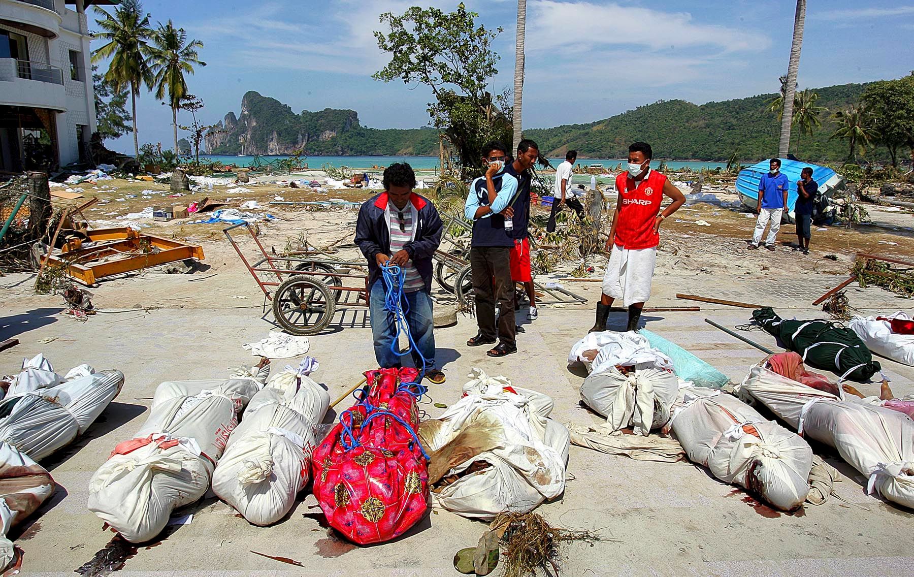 Where is the tsunami in thailand