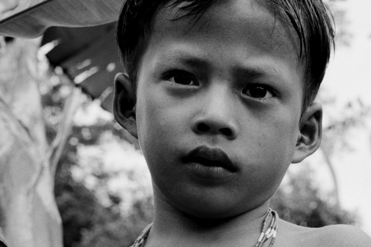 1borneo_oct_2001_sheet_40470_neg_102