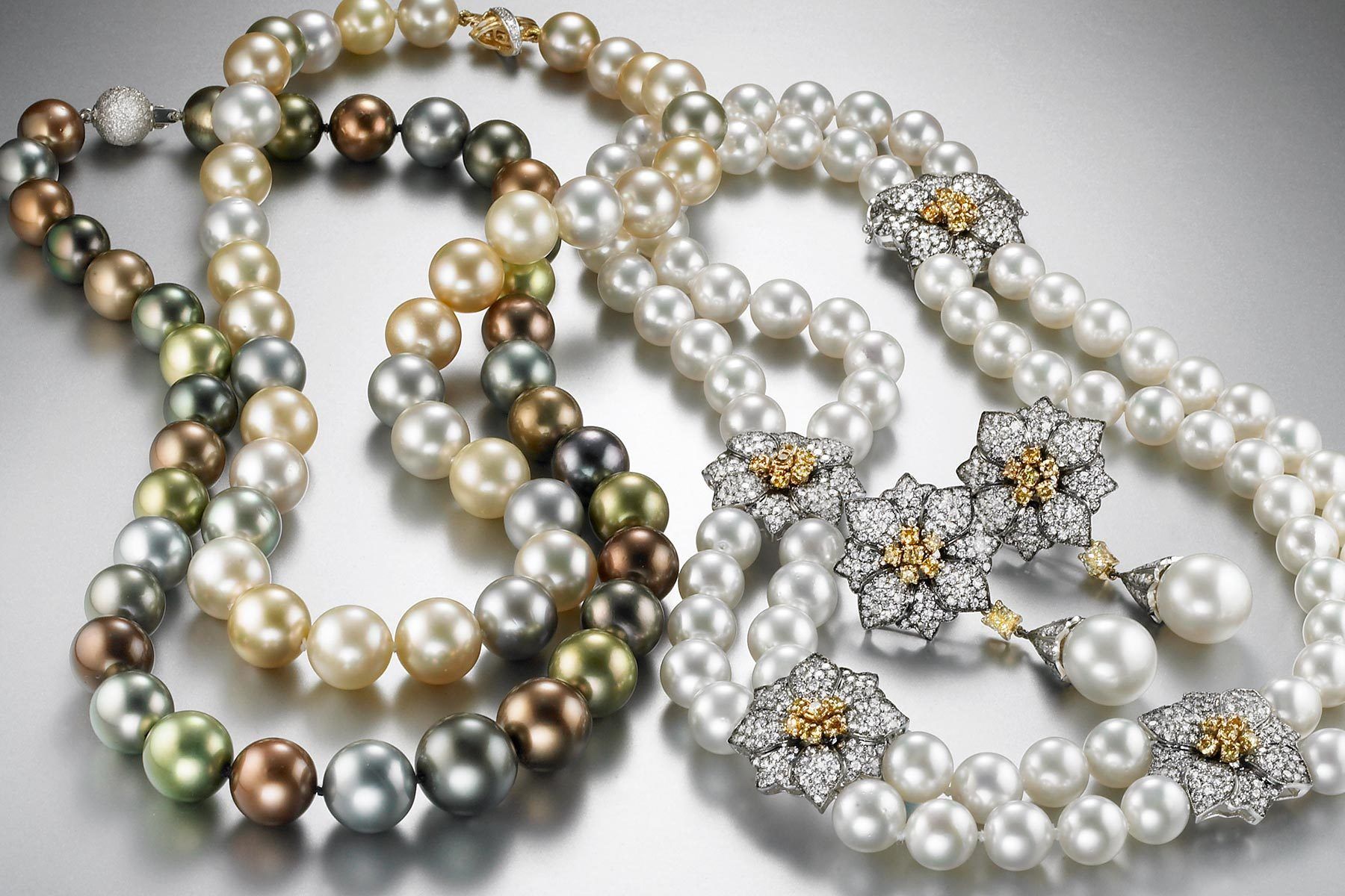 41_0_266_1pearl_necklace_2.jpg
