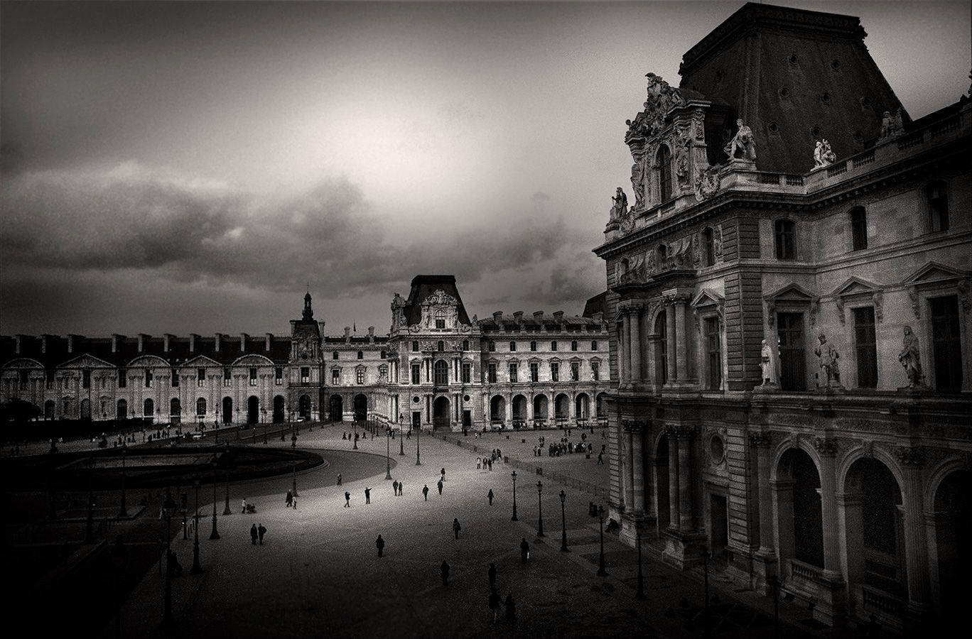 paris.louve.2X.jpg