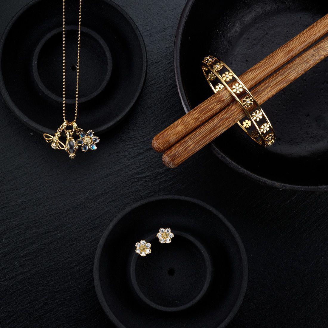 DC FW25 Stills on BK-1cp.jpg