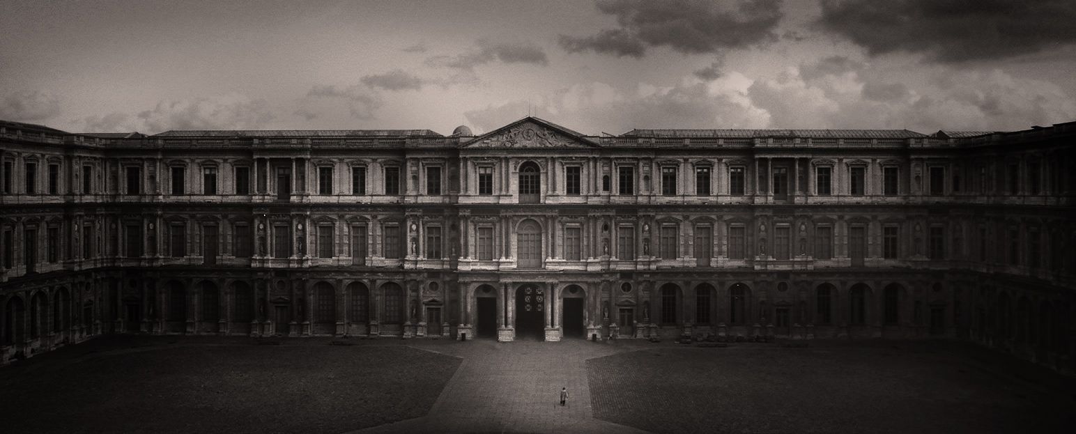 paris.louve.front-x.jpg