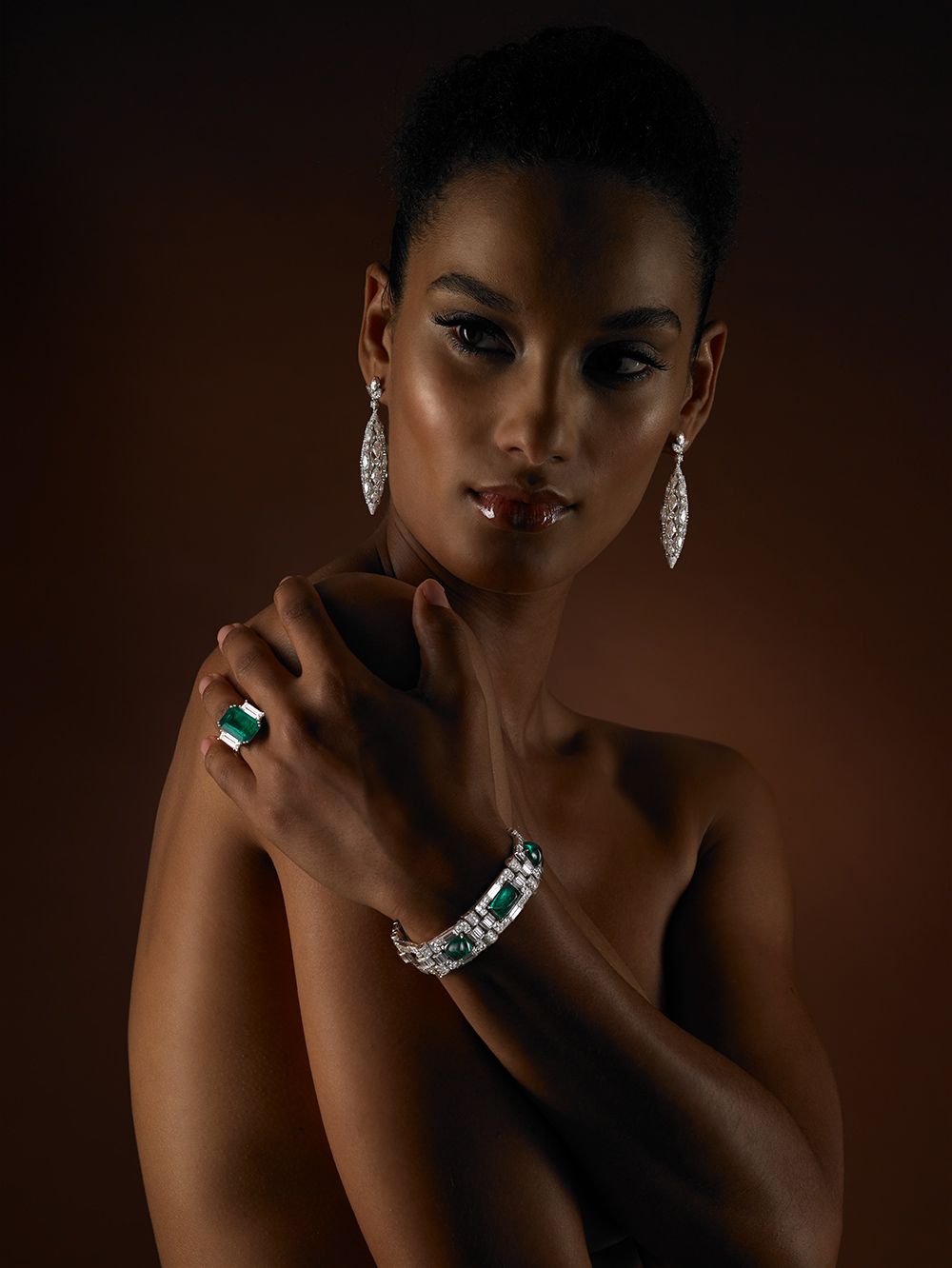 Dark-Model-jewelry.11a.jpg