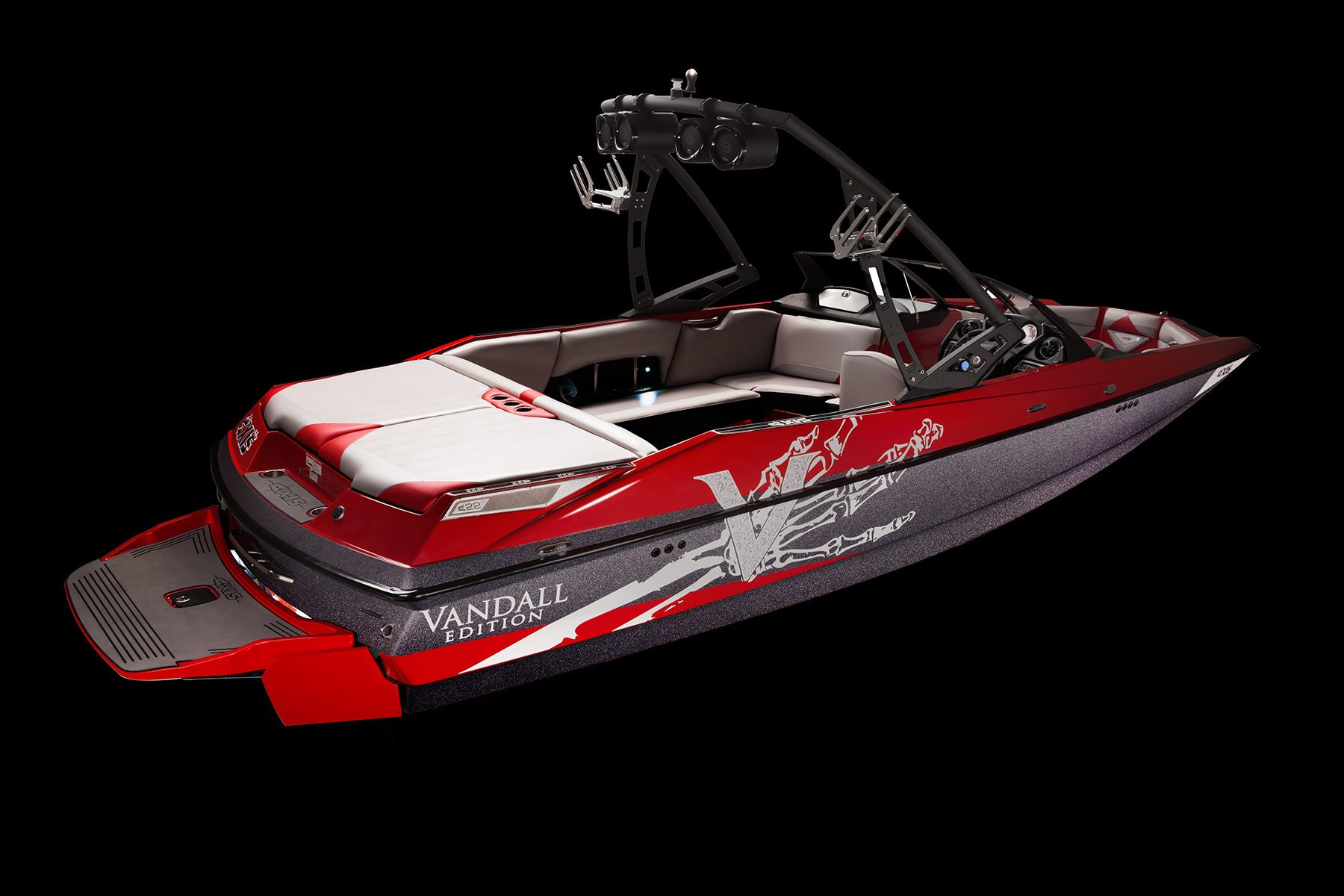Client: Axis Boats