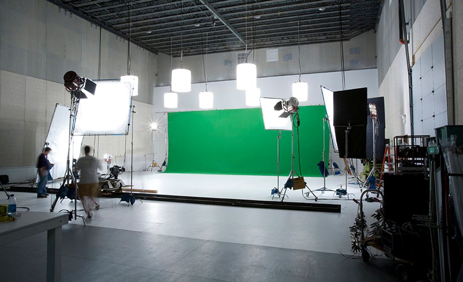 Studio1414_GreenScreen.jpg