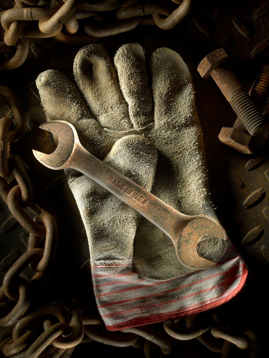 Glove & Rusty Chains