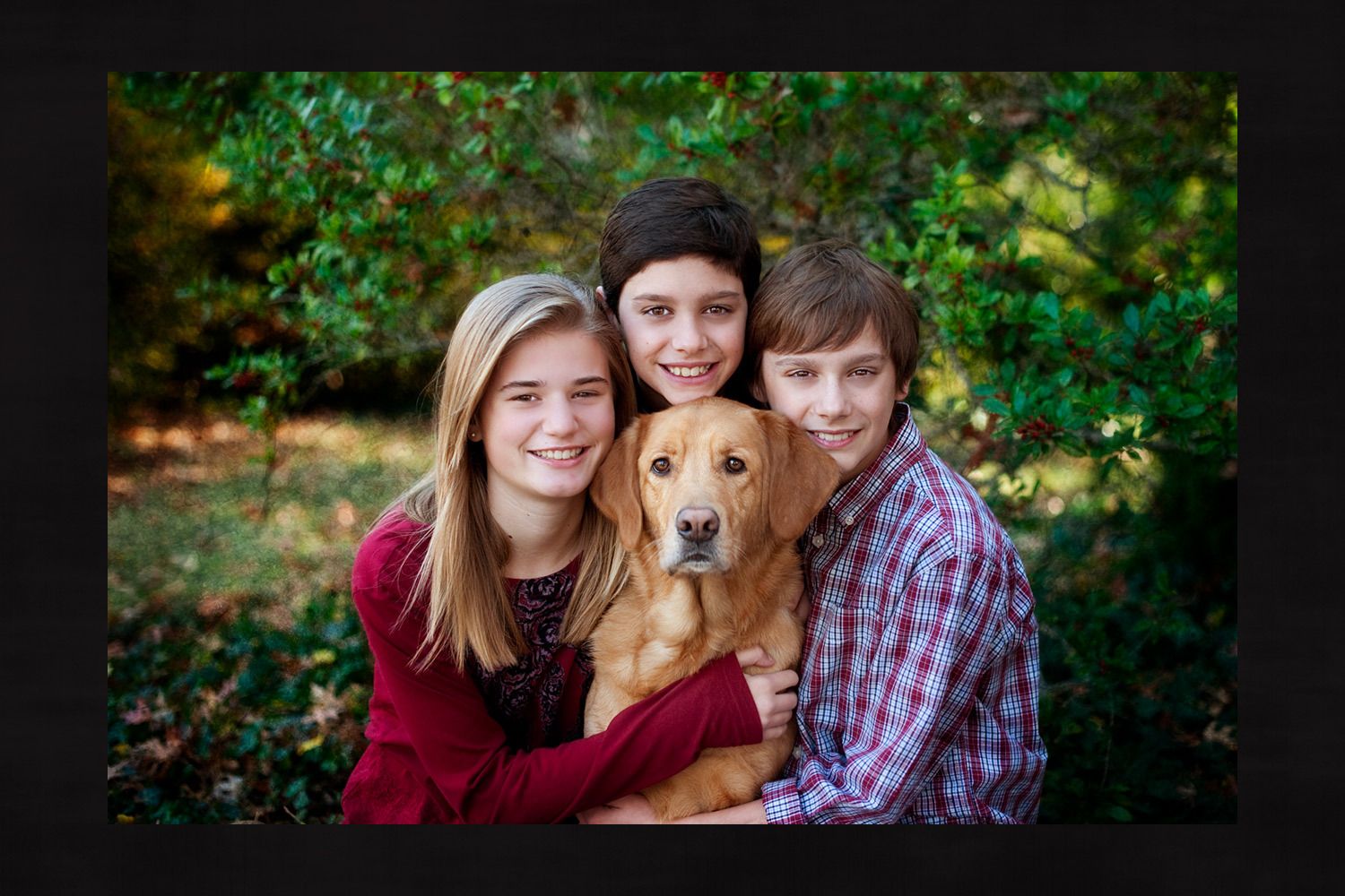 7_0_51_1louisville_family_portrait_with_dog.jpg