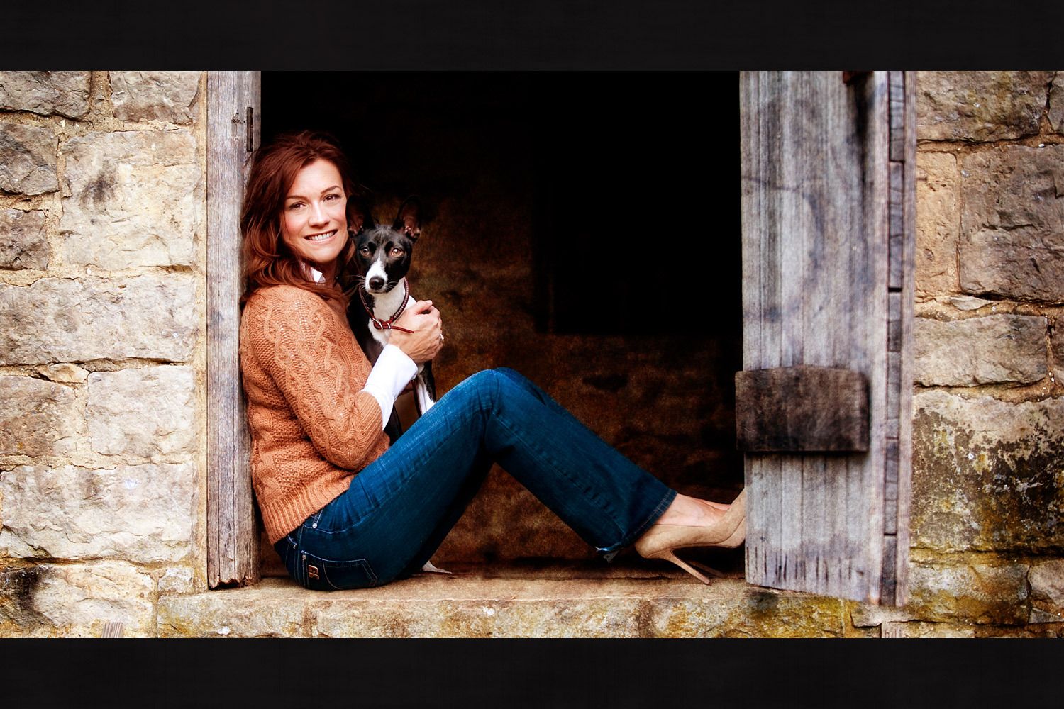 1_0_54_1portrait_of_woman_and_dog.jpg