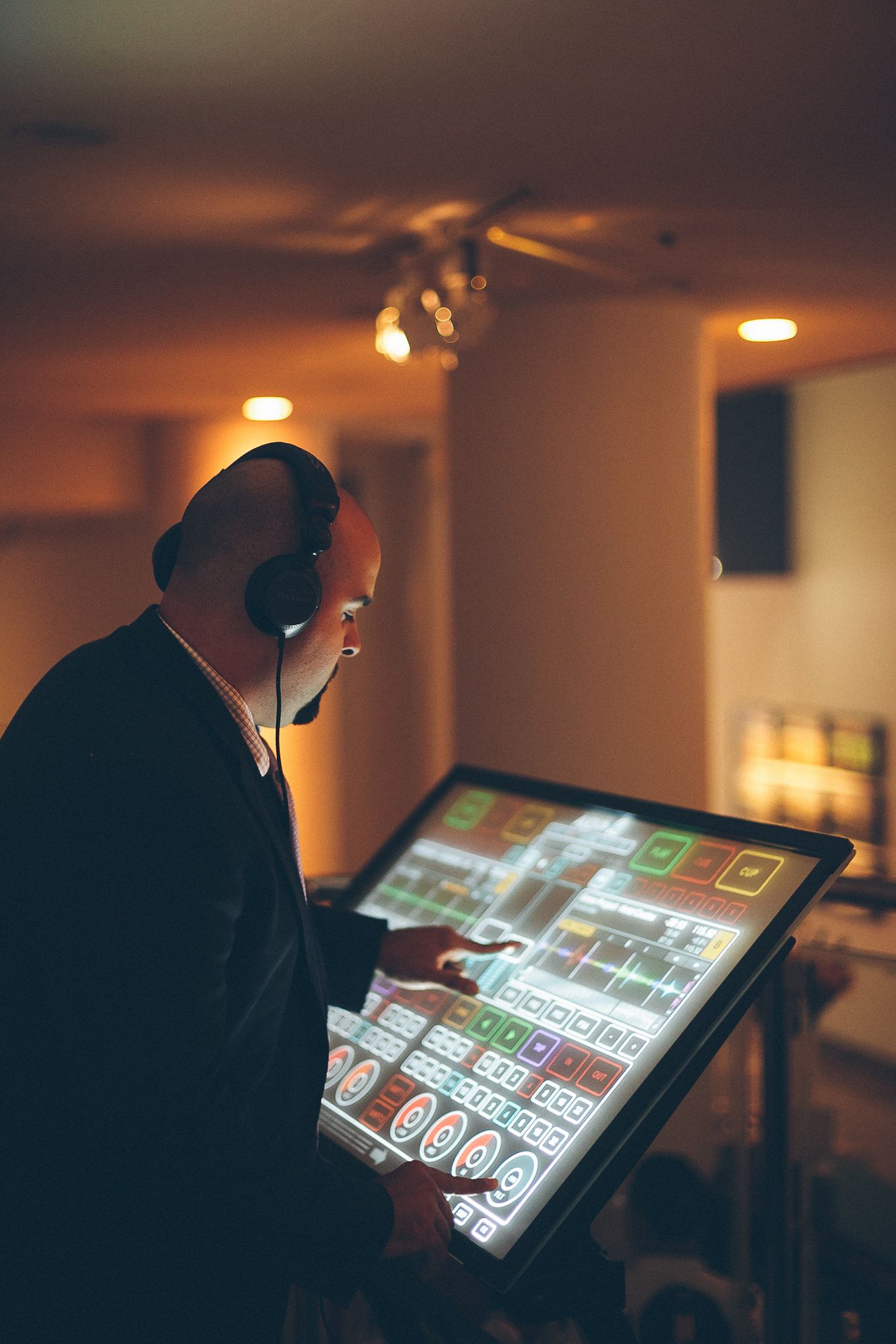Chez Badeaux Coils and Curls Beauty Lounge at Sagamore, The Art Hotel. The DJ Connection. Daniel LaTeulade Photography.