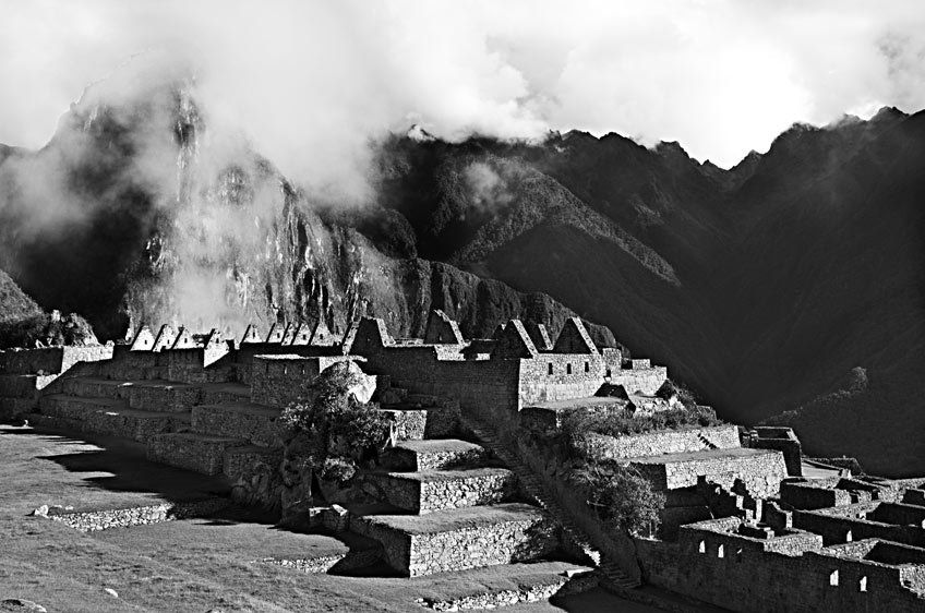 9_0_329_1MachuPicchuBW_web.jpg