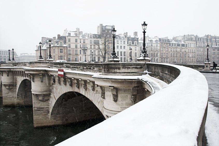 16_0_545_1web_paris_snow_13.jpg