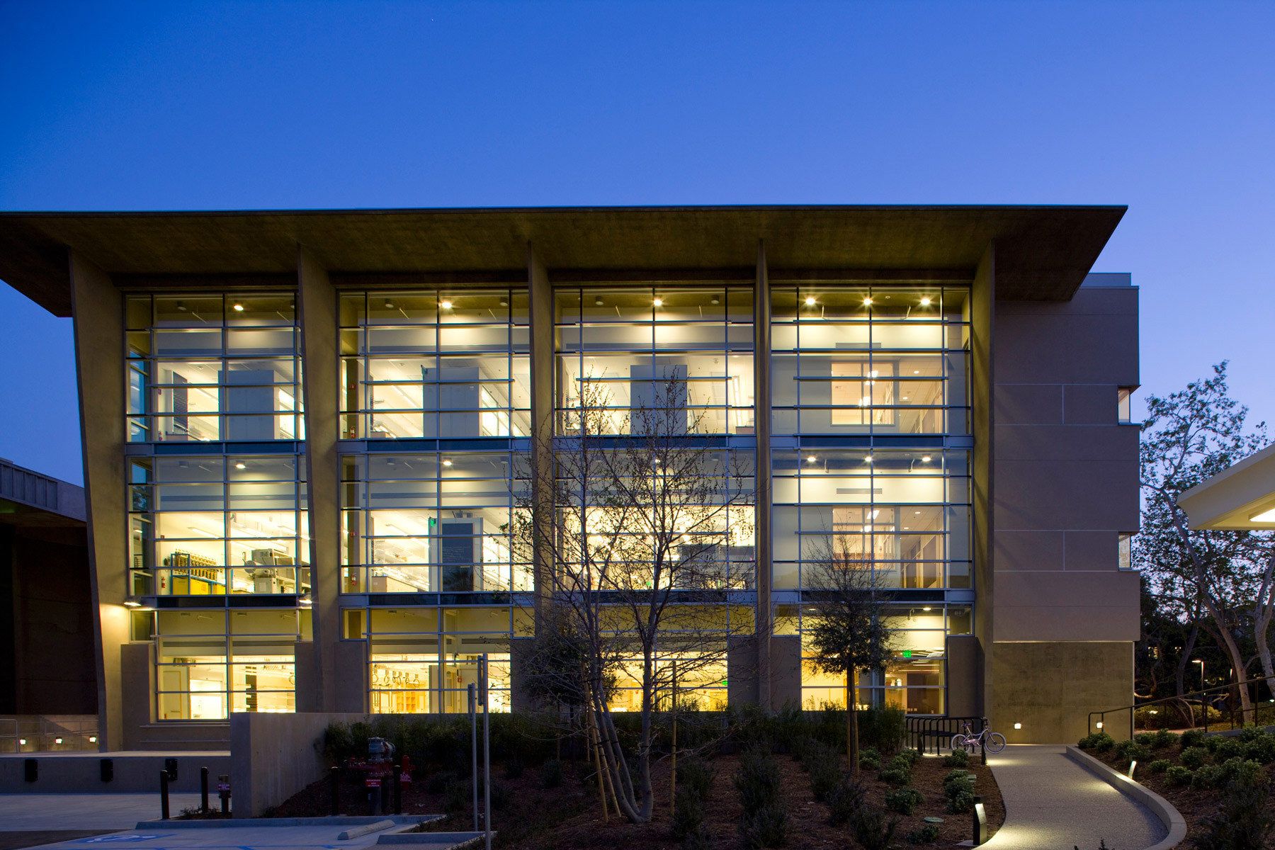 Project: Caltech Lab for ChemistryClient: Bohlin Cywinski Jackson