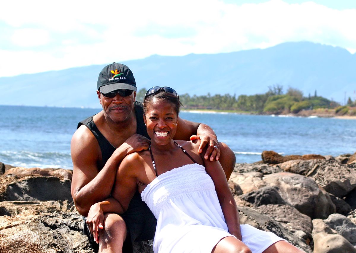 Greg & Lori Livebooks on Maui2.jpg
