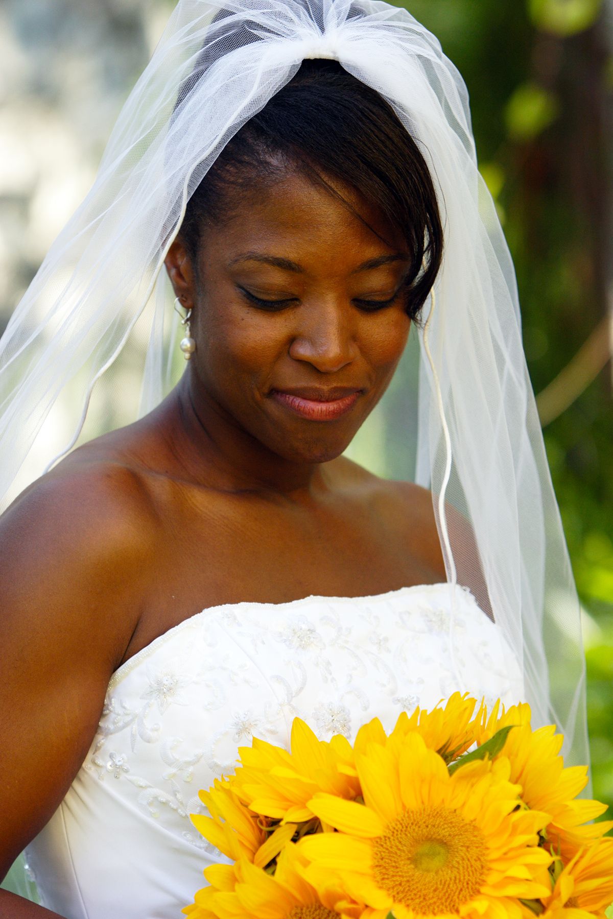Lori the Bride Livebooks wedding1.jpg