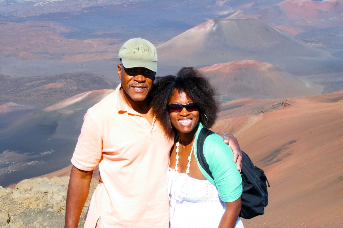 Greg & Lori Livebooks on Maui1a.jpg