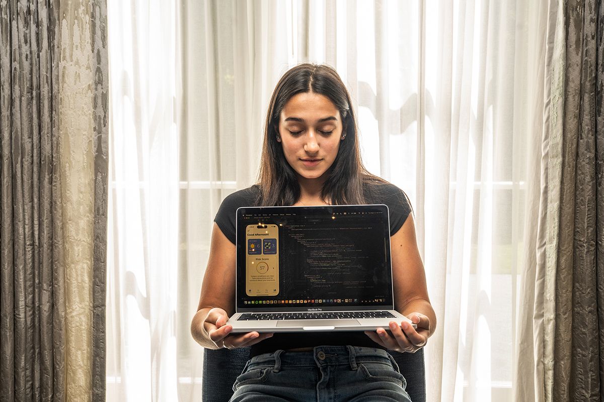 india-poetzcher-skinchem-sm app-creator-and-inno-under-25-award-recipient-1.jpg