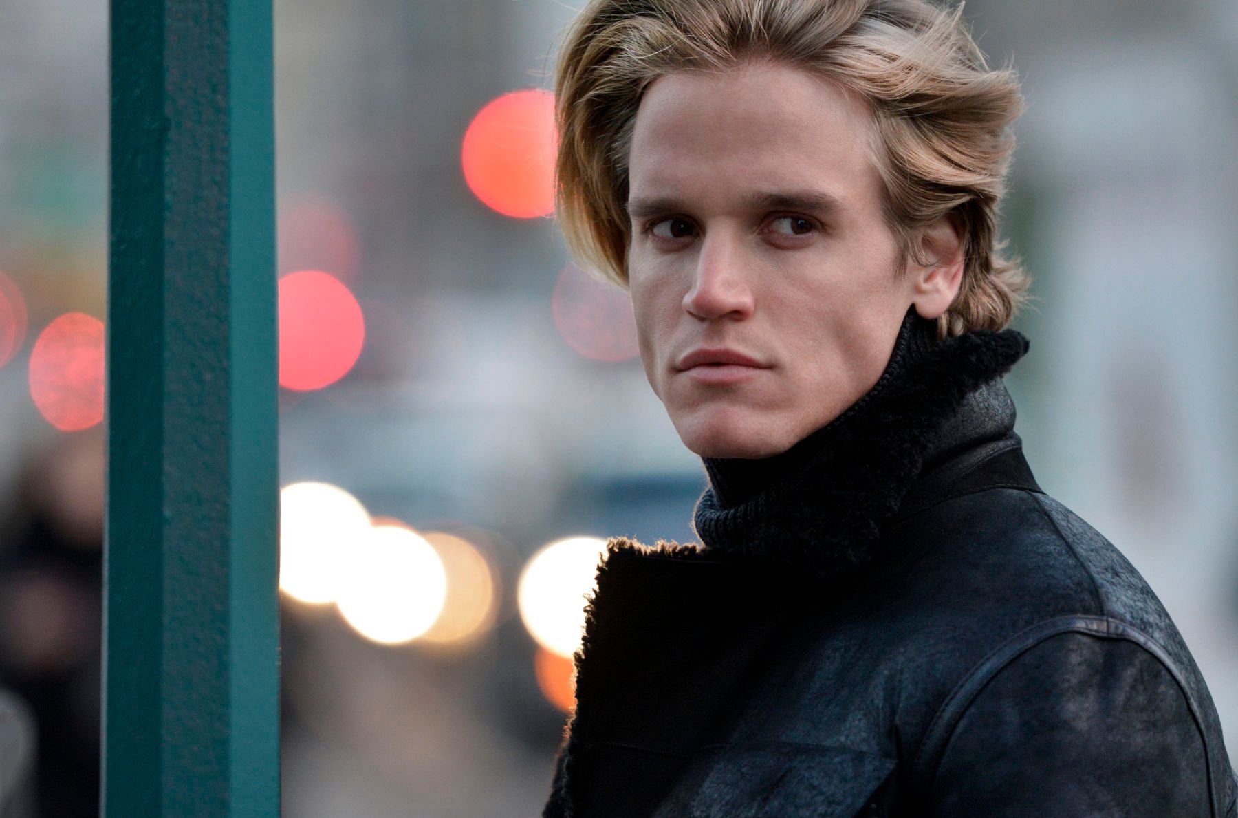 1r16056220401_444182bd2d_o