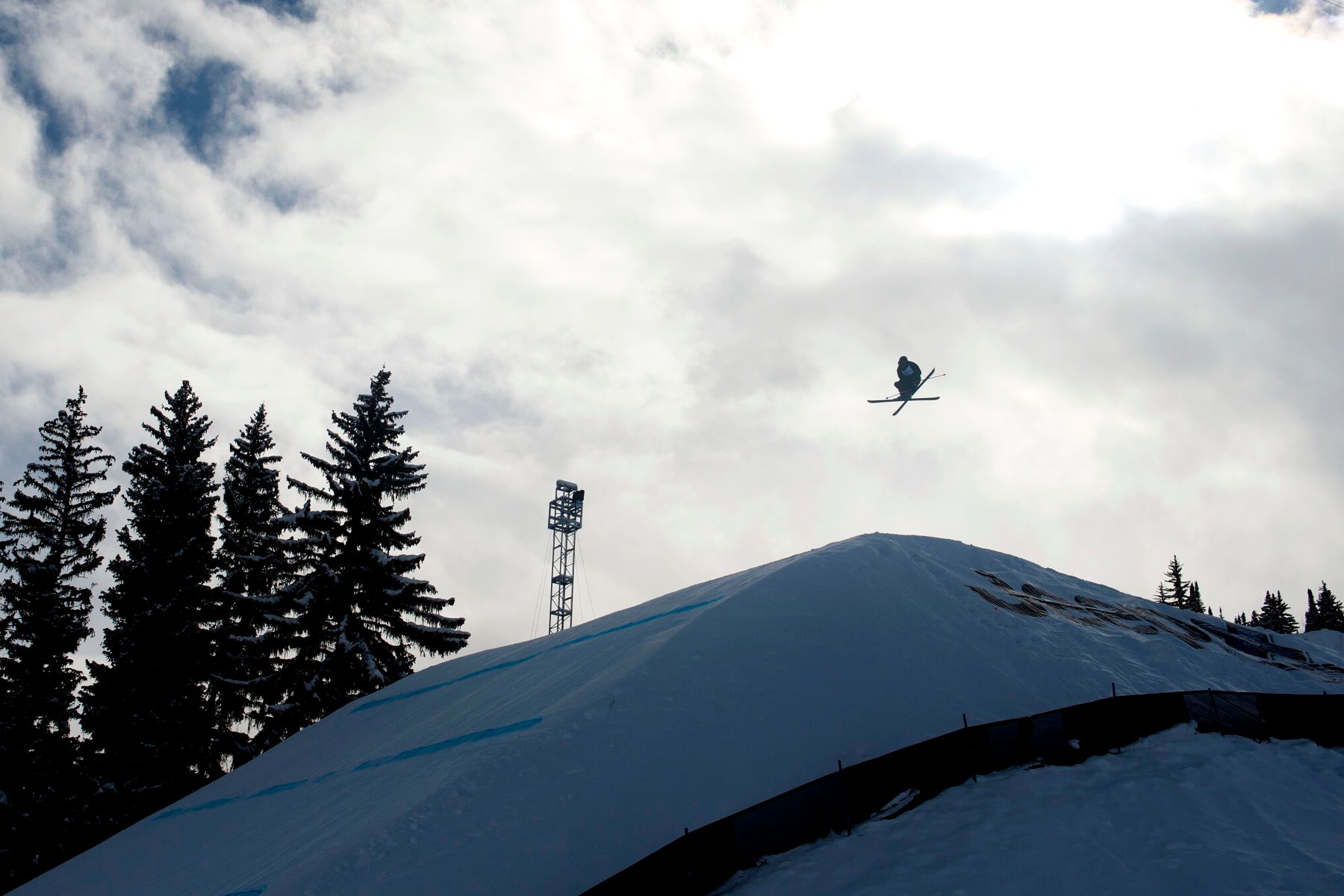 Alex Hall of the United States competes in the Men's Ski Slopestyle Qualifier during X Games Aspen 2017 at Buttermilk Mountain on January 26, 2017 in Aspen, Colorado. 1x_games_aspen_2017214