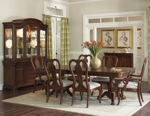 Legacy Classic Dining Room Set