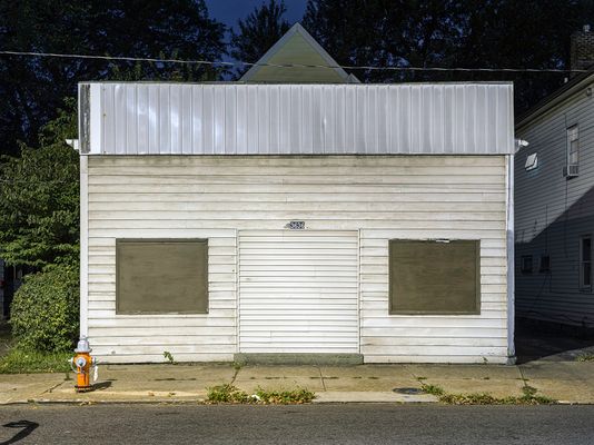 Simple Storefront, Eastside, Cleveland 2019