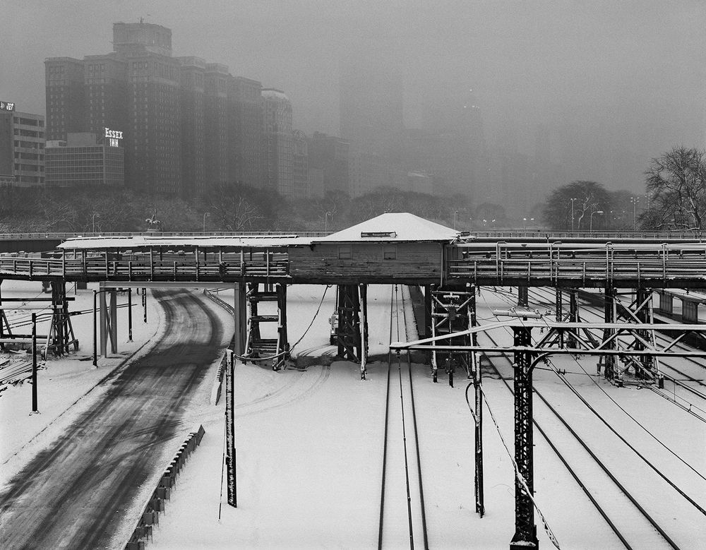 Looking North From Roosevelt Rd., v.g., Chicago 2001