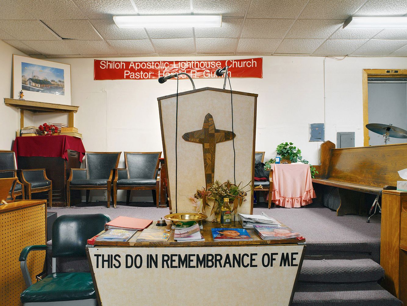 Pulpit, Shiloh Apostolic Lighthouse Church, 6026 S. Racine, Chicago 2005