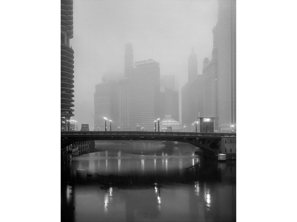 Dearborn St. Bridge (vert.), Chicago 2002