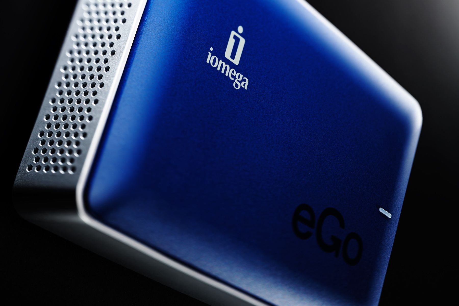 1kenwestphotography_product_iomega_ego_desktop.jpg